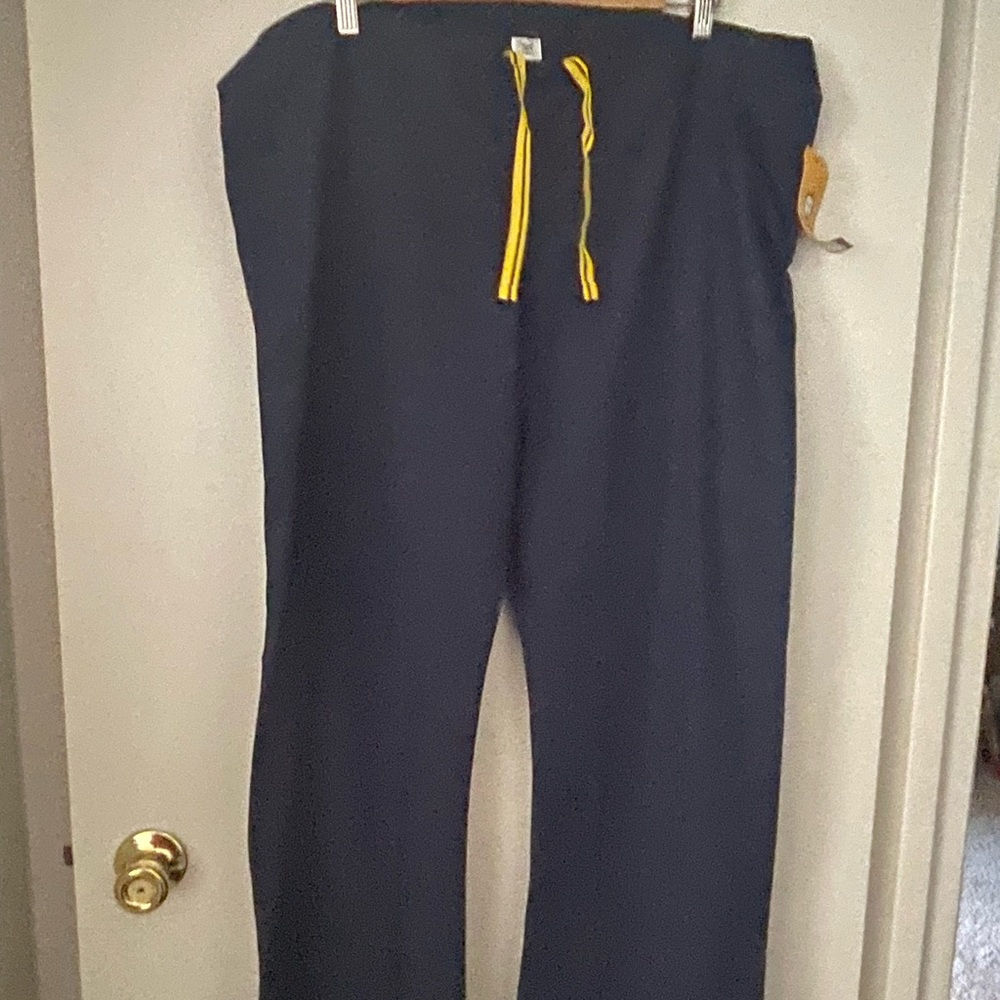 Scrub bottoms